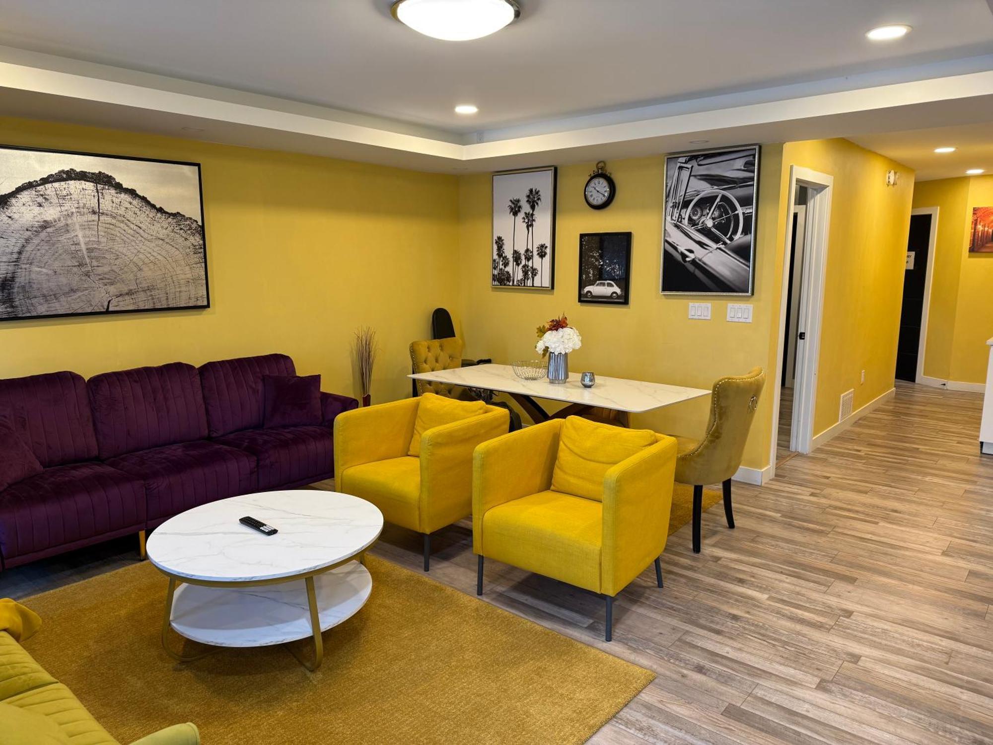 Home Away From Home Winnipeg Luaran gambar